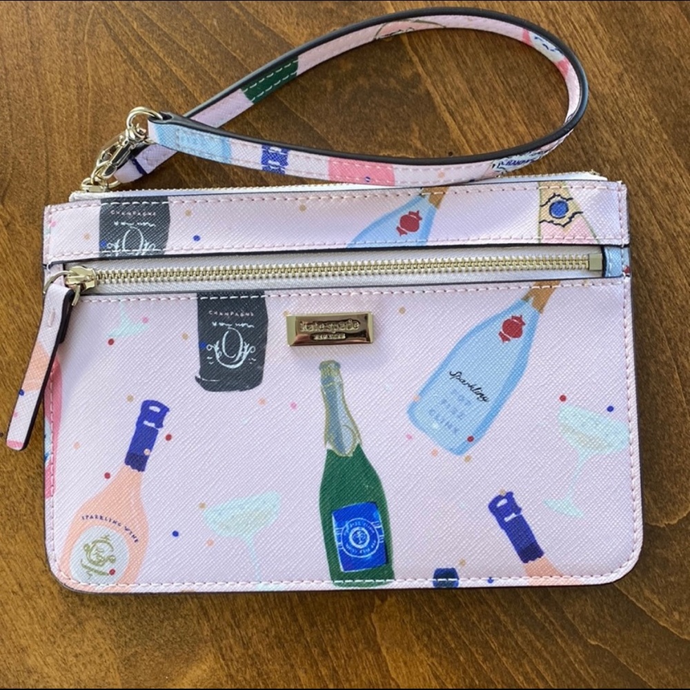 NWOT Kate spade champagne wristlet